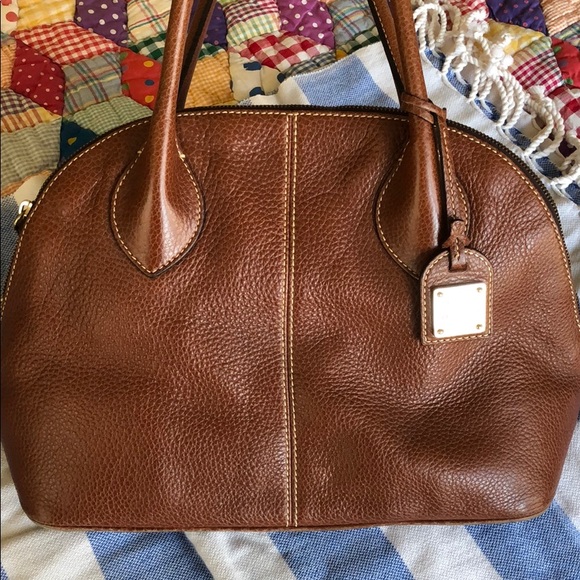 Dooney & Bourke Handbags - PRICE DROP Dooney & Bourke leather bag!